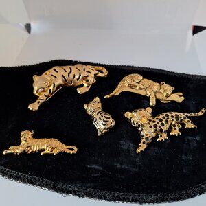 4 Vintage "Cat" Brooches